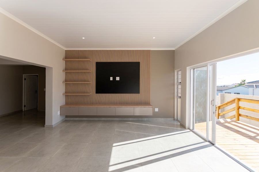 4 Bedroom Property for Sale in Country Club Western Cape